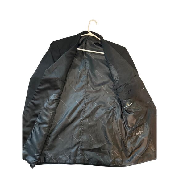 EUC Stacy Adams Men's Size 40 Tuxedo Jacket Black 100% Polyester 3 Buttons - Picture 2 of 4